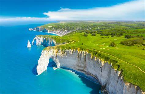 vue mer falaises etretat panorama