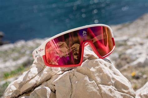 Lunettes de lenteur Bollé et FFL