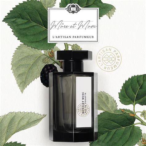 image de build parfumeur et cendre et parfum